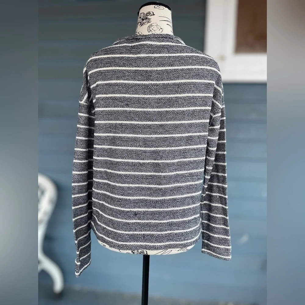 Anthropologie Womens XS Devin Textured Gray & White Striped Sweater Top-Raw Edge